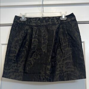 Gap Elegant Black cheetah print design Skirt size 6.
